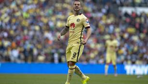 Benedetto en el duelo contra Pachuca