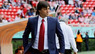 Matías Almeyda en el banquillo de Chivas