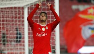 Jiménez celebra tras marcar con Benfica