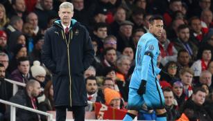 Arsene Wenger, durante juego entre Arsenal y Neymar