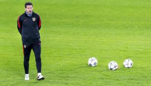 Simeone en entrenamiento del Atlético