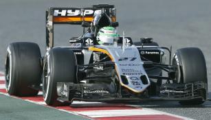 Nico Hulkenberg en su monoplaza de Force India