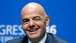 Gianni Infantino durante su primer conferencia de prensa como Presidente de FIFA