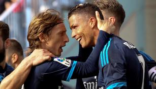 Cristiano festeja gol con Modric