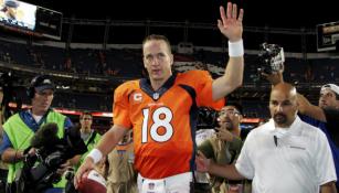 Peyton Manning se despide de la tribuna