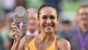 HeathHeather Watson con su trofeo del Abierto de Monterrey