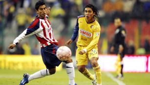 El Torito Silva en el partido de 2007 contra Chivas