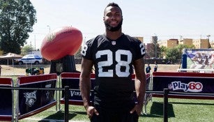 Latavius Murray, durante un evento en la Ciudad de México