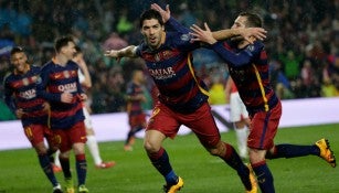 Luis Suárez festeja su golazo contra Arsenal en Champions 