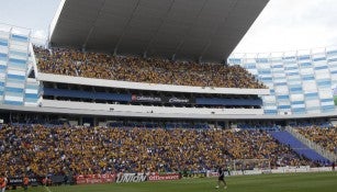 Afición de Tigres hace gran entrada en el Estadio Cuauhtémoc