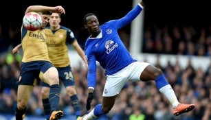 Romelu Lukaku durante un juego con el Everton