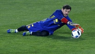 Iker Casillas, durante un entrenamiento con España