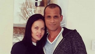 El exfutbolista Rivaldo junto a su esposa