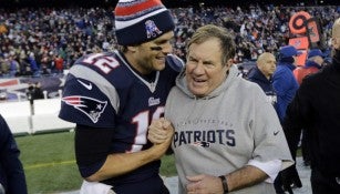 Brady y Belichick festejan una victoria de los Pats