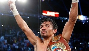 Manny Pacquiao, con el cinturón de Campeón tras derrotar a Bradley