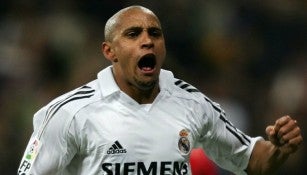 Roberto Carlos festeja una anotación