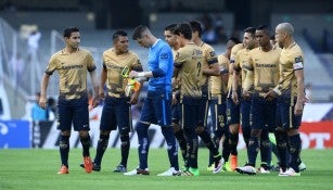 Jugadores de Pumas al término de la primera mitad