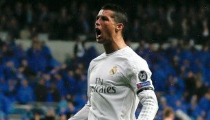 Cristiano Ronaldo festeja uno de sus goles contra Wolfsburgo