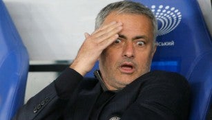 José Mourinho durante un partido del Chelsea