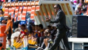 Tomás Boy durante el partido contra Tigres