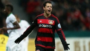 Javier Hernández, festejando un tanto con el Leverkusen