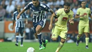 Cardona disputra el esférico con Guerrero