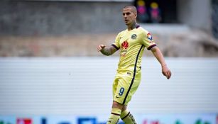 Benedetto durante un partido del América