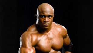 Bobby Lashley posa para la cámara