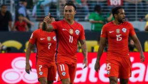 Eduardo Vargas celebra un gol en la Copa América Centenario