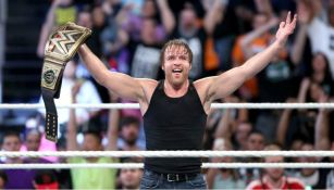 Dean Ambrose previo a un combate en RAW