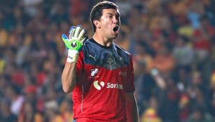 Marchesín grita en un partido de Santos