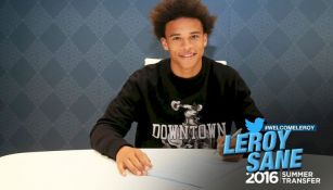 Leroy Sané firma contrato con el Manchester City