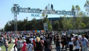 Entrada del Corona Capital 2015 en el Autódromo Hermanos Rodríguez