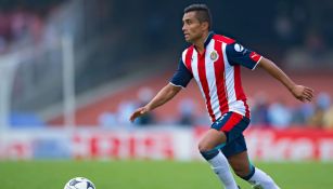 Edwin Hernández en un partido con Chivas