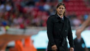 Almeyda durante el Clásico Tapatío