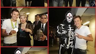 Germán Sánchez junto a Marisela Peña y La Parka en el backstage de Triplemanía