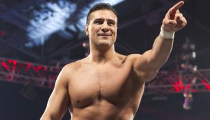 Alberto Del Río después de una lucha en Raw