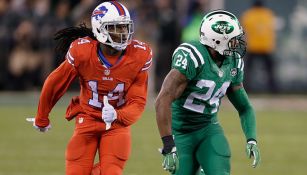 Sammy Watkins y Darrelle Revis durante una jugada