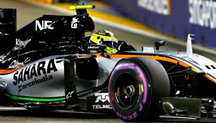 Checo Pérez durante el Gran Premio de Singapur