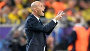 Zinedine Zidane durante el partido contra Borussia Dortmund