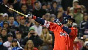 David Ortíz en su turno al bat durante el partido entre Boston y Toronto