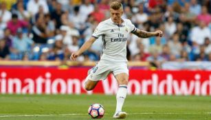 Toni Kroos disputa un compromiso con el Real Madrid