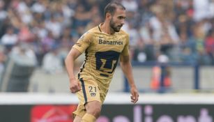 Alejandro Castro en un partido de Pumas