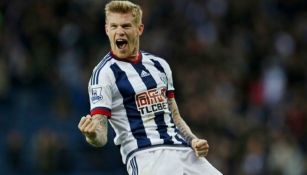 James McClean festeja muy efusivo una anotación del West Brom