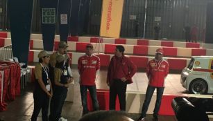 Kimi Raikkonen convive con estudiantes de la UNAM