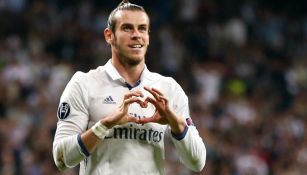 Bale festeja un tanto con la camiseta del Real Madrid