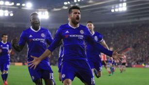 Diego Costa festeja gol contra el Southhampton