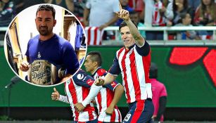 Marco Bueno festeja un gol con Chivas