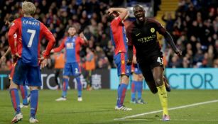 Yaya Touré festeja uno de sus tantos con el Man City