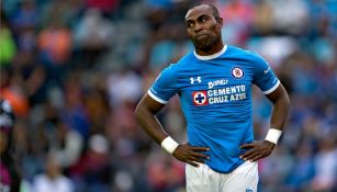 Joffre Guerrón en un partido de Cruz Azul